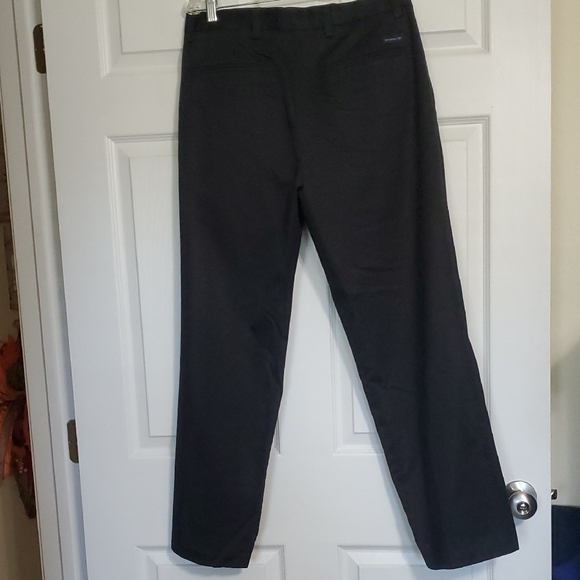 Men's Dockers Classic Fit Black Dress Slacks - Picture 4 of 4